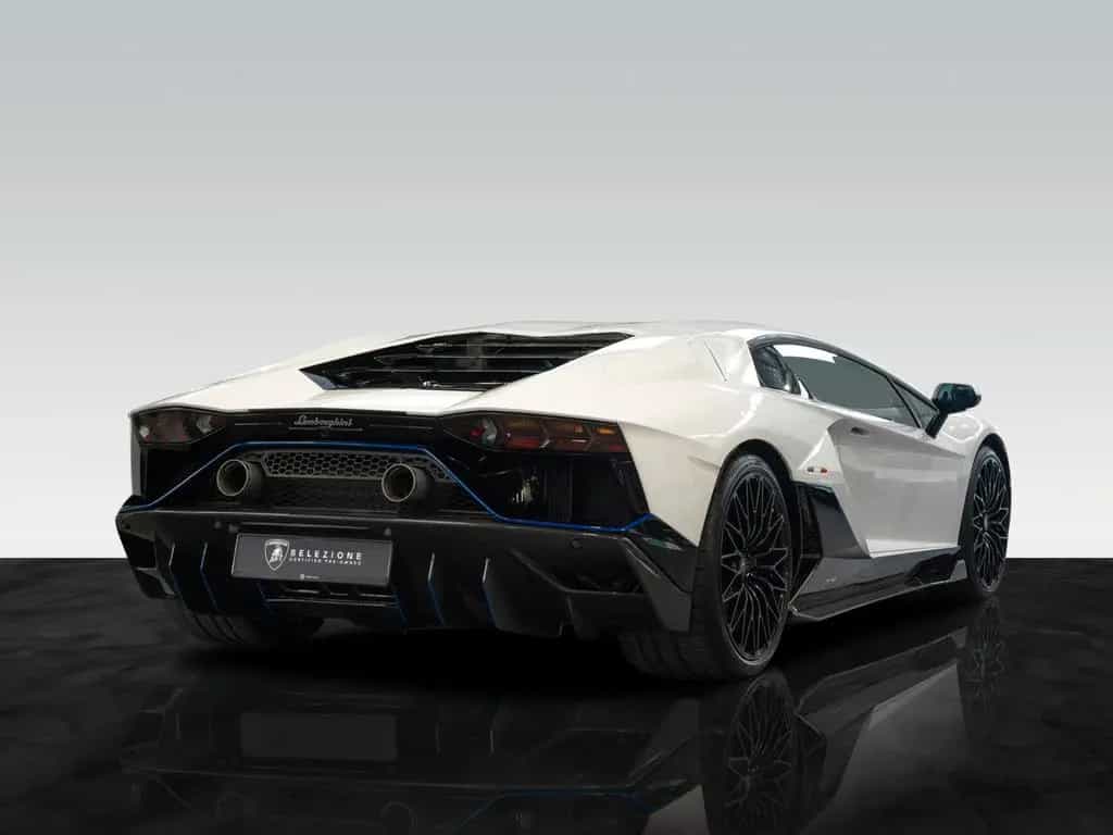 Lamborghini Aventador Ultimae | 1 of 350 09/2022-photo-2