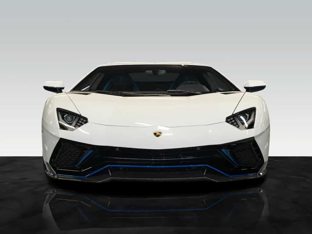 Lamborghini Aventador Ultimae | 1 of 350 09/2022-photo-3
