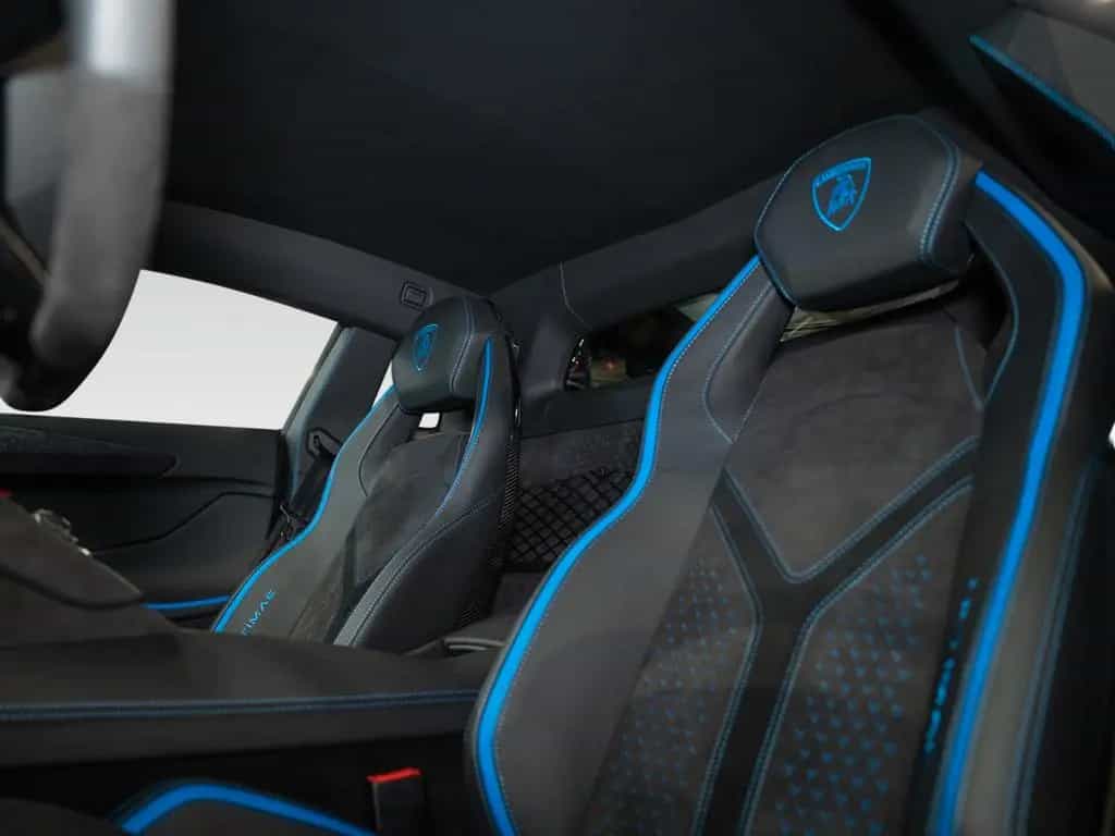Lamborghini Aventador Ultimae | 1 of 350 09/2022-photo-6