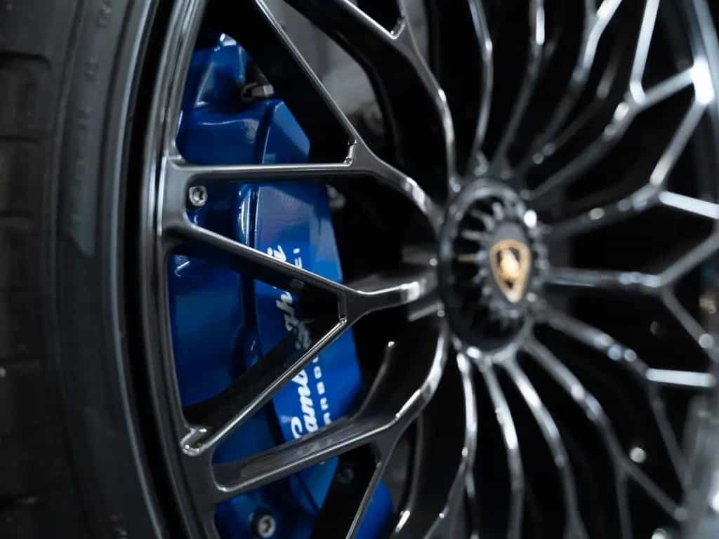 Lamborghini Aventador Ultimae | 1 of 350 09/2022-photo-8
