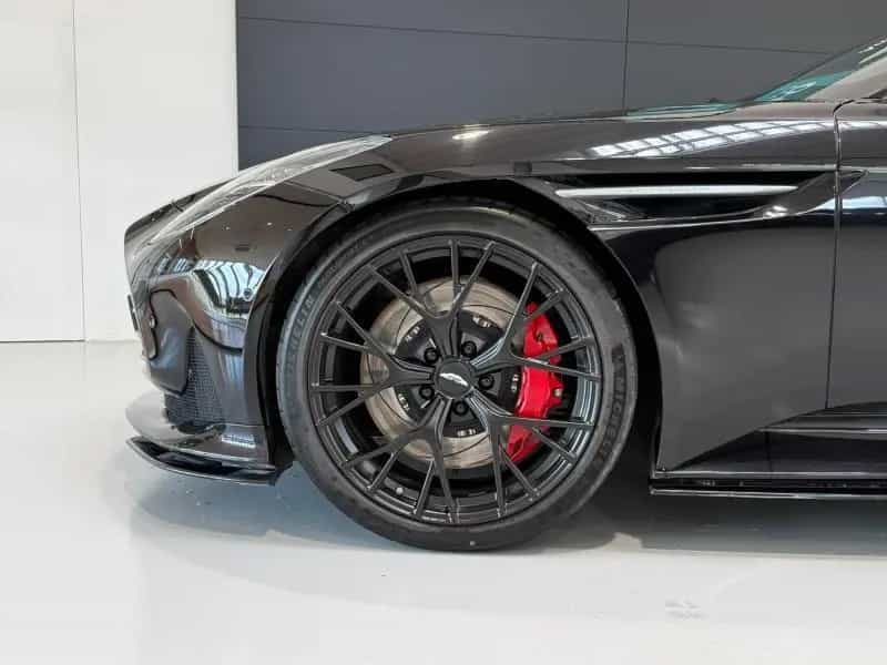 Aston Martin DB12 DB12 Coupe 04/2024-photo-34