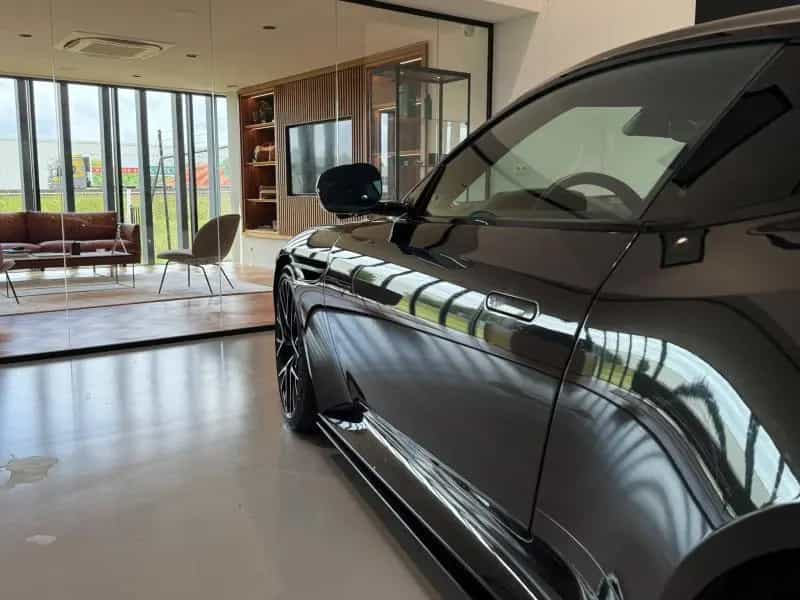 Aston Martin DB12 DB12 Coupe 04/2024-photo-37