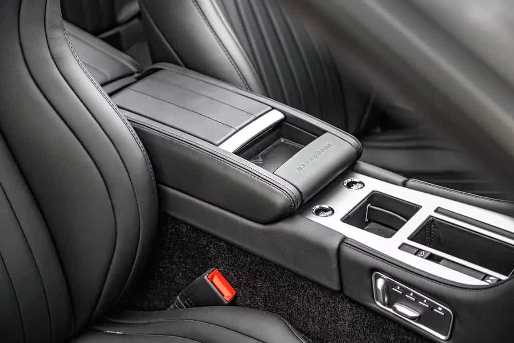 Aston Martin DB9 Vengeance Volante 09/2016-photo-4