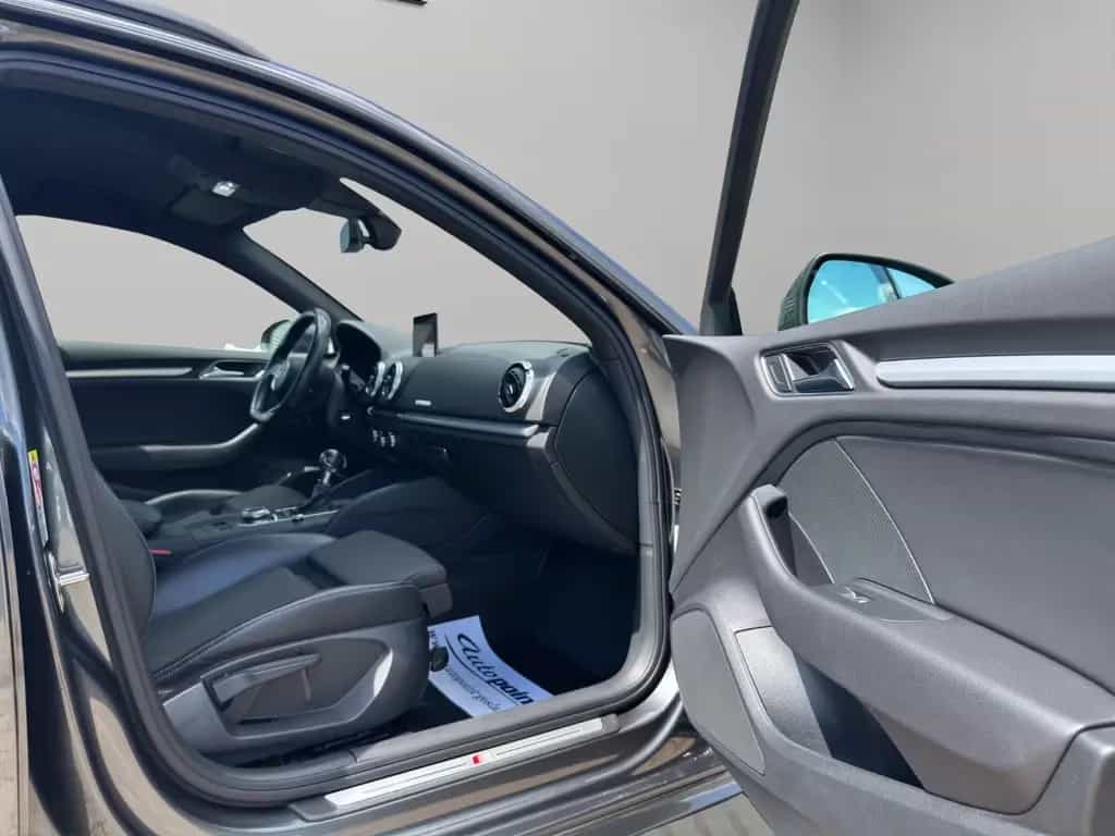 Audi A3 Sportback 3xS Line Virtual Matrix AHK 06/2018-photo-23