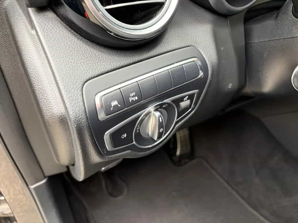Mercedes-Benz GLC 220 d 4M SUV TotW NIGHT LED Keyless-GO 02/2019-photo-16