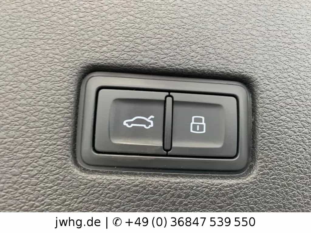 Audi Q8 55TFSI Quattro S-Line|ACC|VCockp|HUD|Memo|21" 08/2022-photo-7