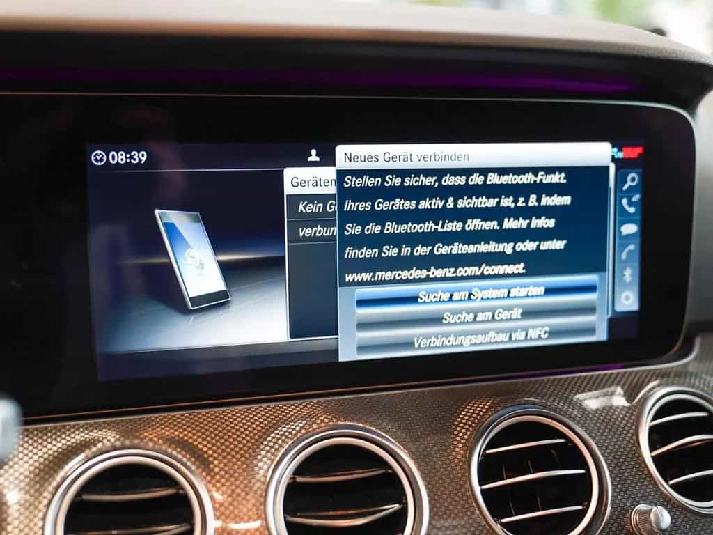 Mercedes-Benz E 220 d AVANTGARDE Leder Schiebedach Standheizun 11/2018-photo-22