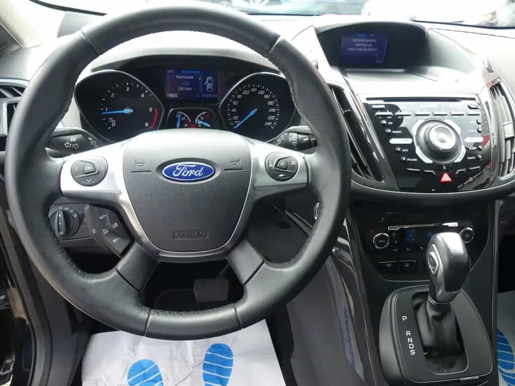 Ford Kuga Titanium Navi*Sitzheizung*Leder*Xenon 02/2015-photo-13