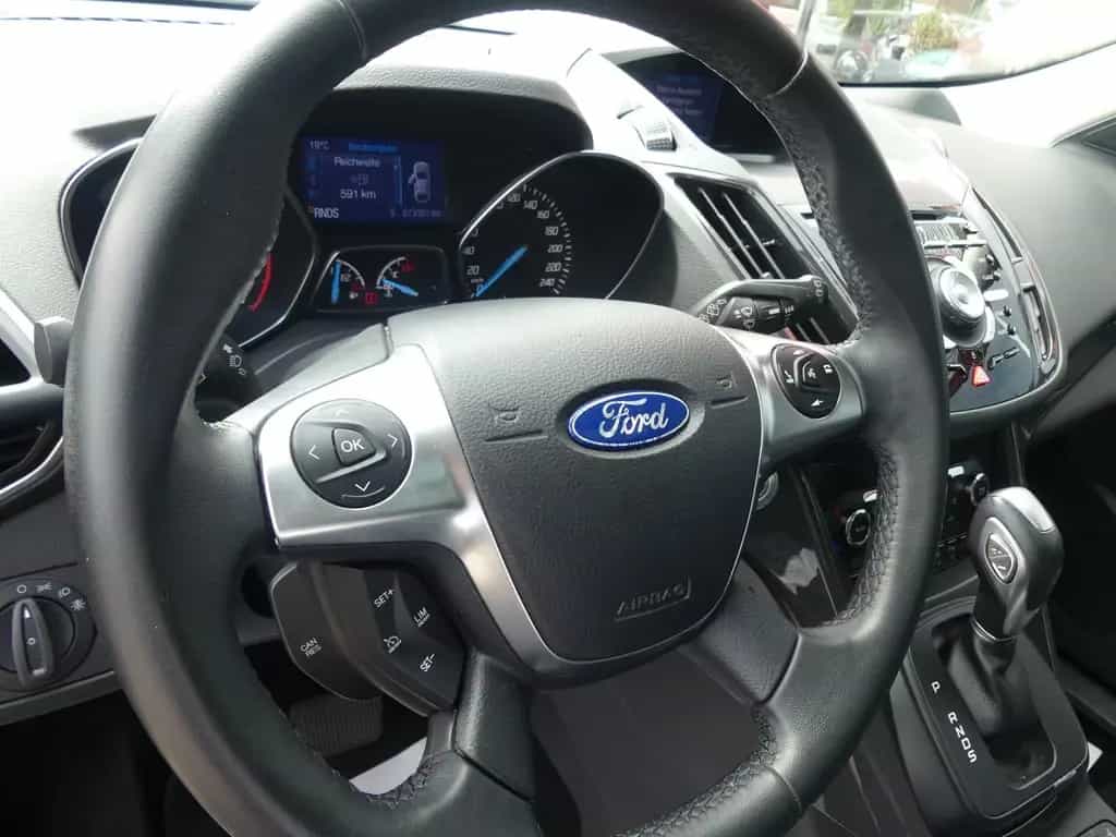 Ford Kuga Titanium Navi*Sitzheizung*Leder*Xenon 02/2015-photo-14