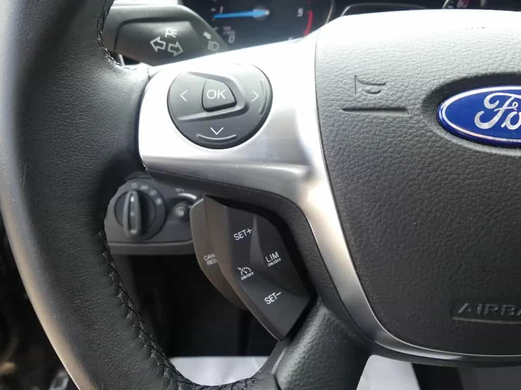 Ford Kuga Titanium Navi*Sitzheizung*Leder*Xenon 02/2015-photo-20