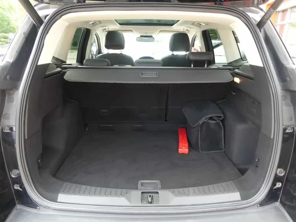 Ford Kuga Titanium Navi*Sitzheizung*Leder*Xenon 02/2015-photo-30
