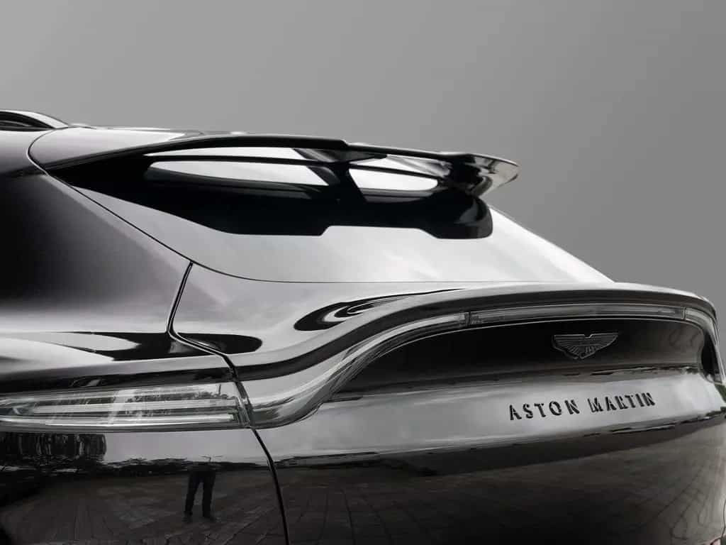 Aston Martin DBX 707 Ultramarine Black / Dark Knight 06/2024-photo-15