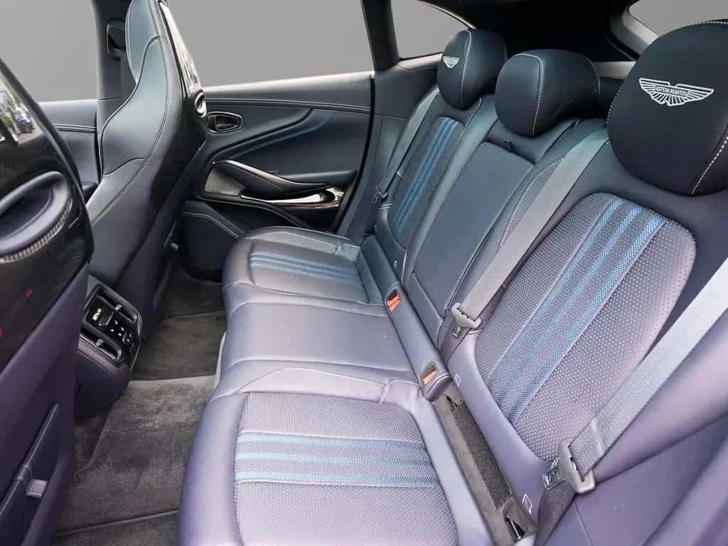 Aston Martin DBX 707 Ultramarine Black / Dark Knight 06/2024-photo-26