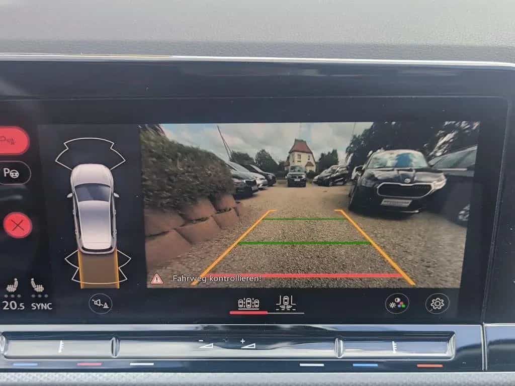Volkswagen Golf 1.5 TSI Life *Navi,Kamera,ACC,APP,Standhzg* 02/2023-photo-14