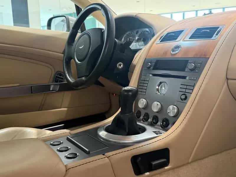 Aston Martin V8 Vantage V8 Vantage - Manual Transmission 05/2006-photo-19