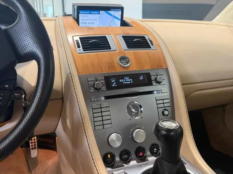 Aston Martin V8 Vantage V8 Vantage - Manual Transmission 05/2006-photo-23