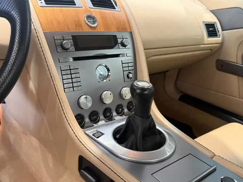 Aston Martin V8 Vantage V8 Vantage - Manual Transmission 05/2006-photo-25