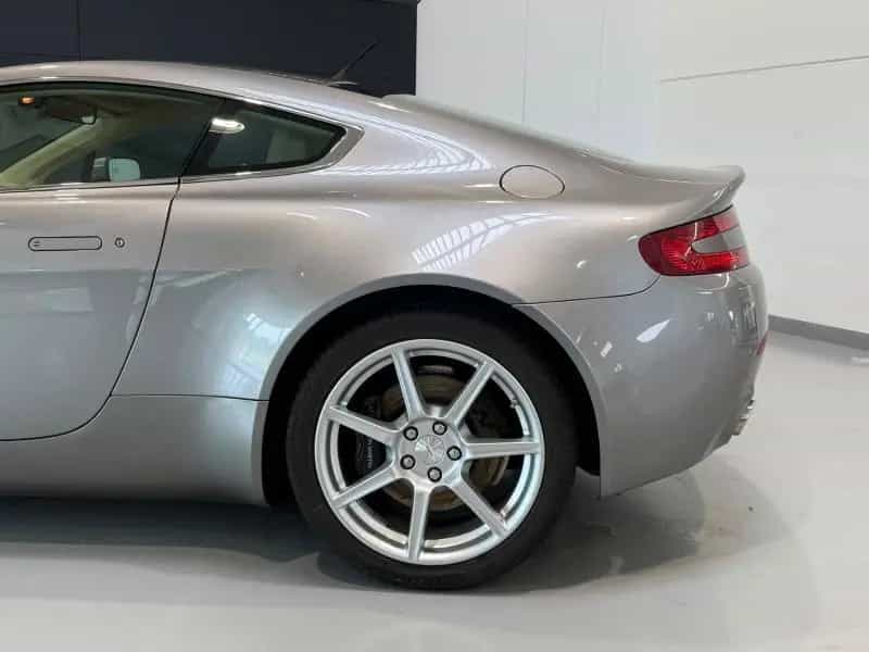 Aston Martin V8 Vantage V8 Vantage - Manual Transmission 05/2006-photo-27