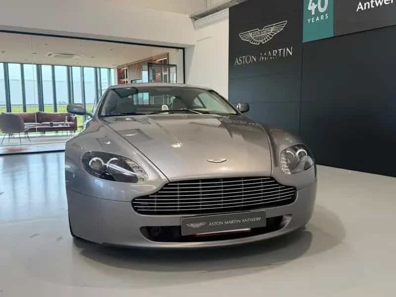 Aston Martin V8 Vantage V8 Vantage - Manual Transmission 05/2006-photo-3
