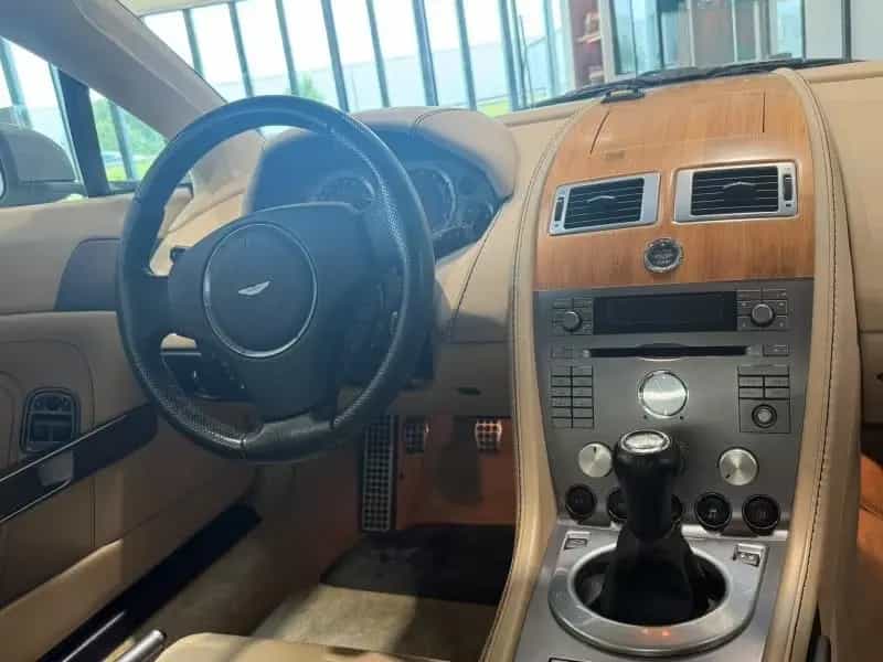 Aston Martin V8 Vantage V8 Vantage - Manual Transmission 05/2006-photo-7