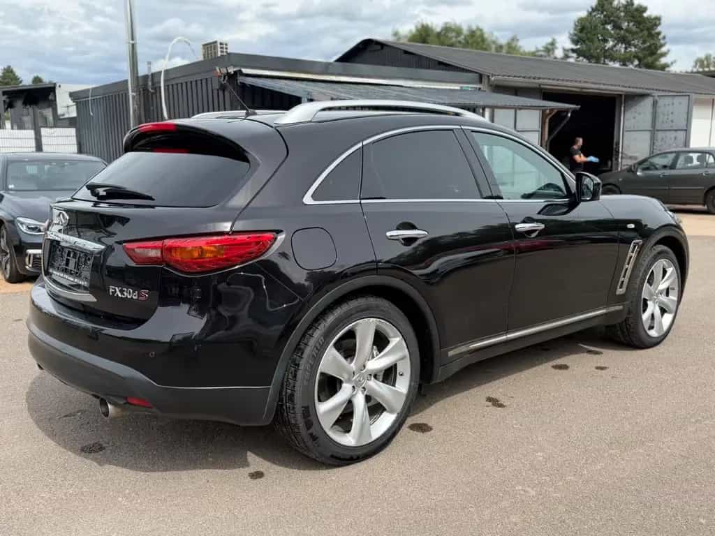 Infiniti FX 30d S AWD Luftfederung 12/2012-photo-2