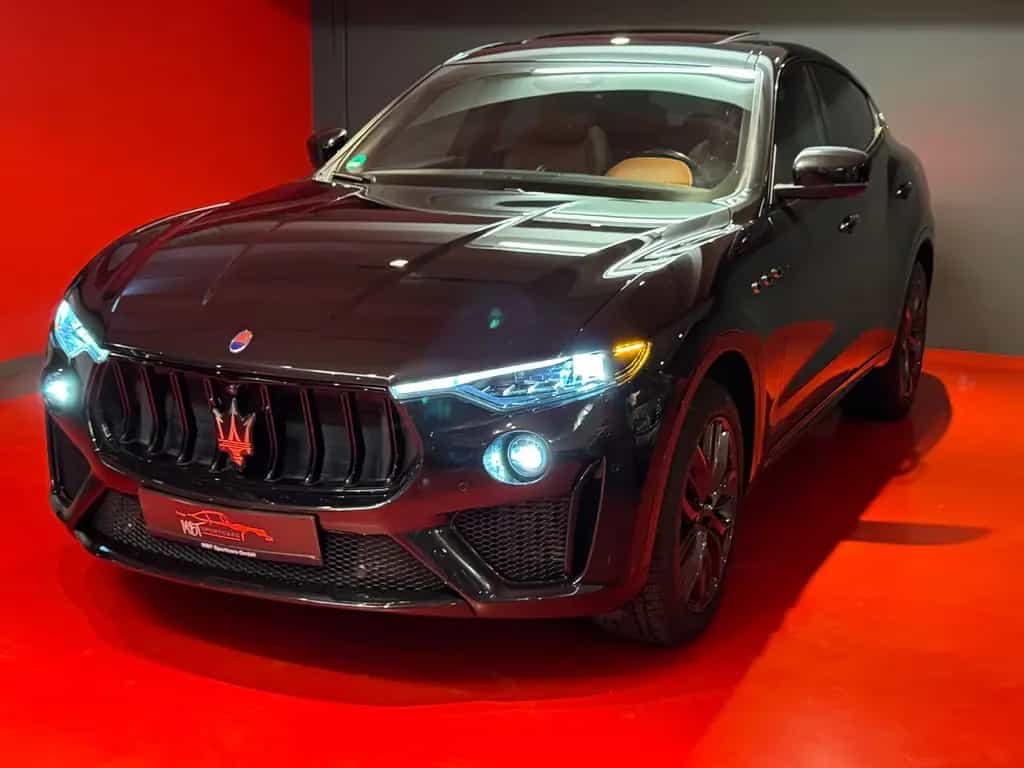 Maserati Levante /3.8 V8/530 PS/GTS/Q4/PANO/1.HAND/PERFEKT 05/2021-photo-1