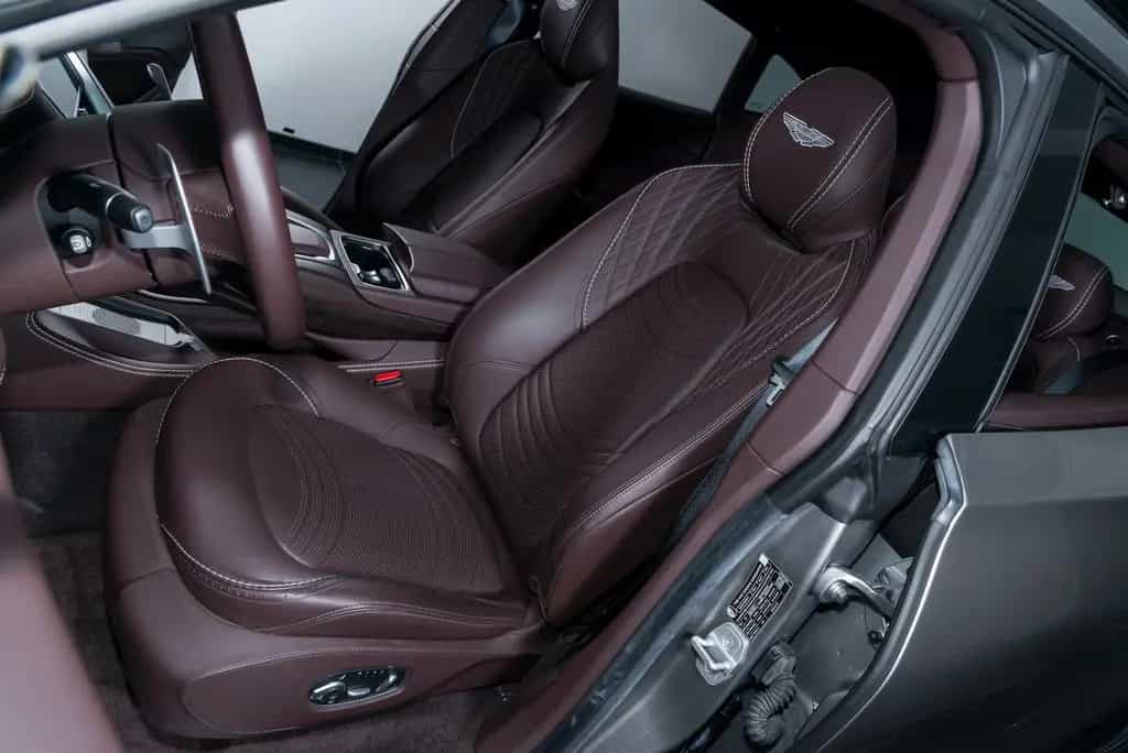 Aston Martin DBX 550CV 06/2024-photo-13