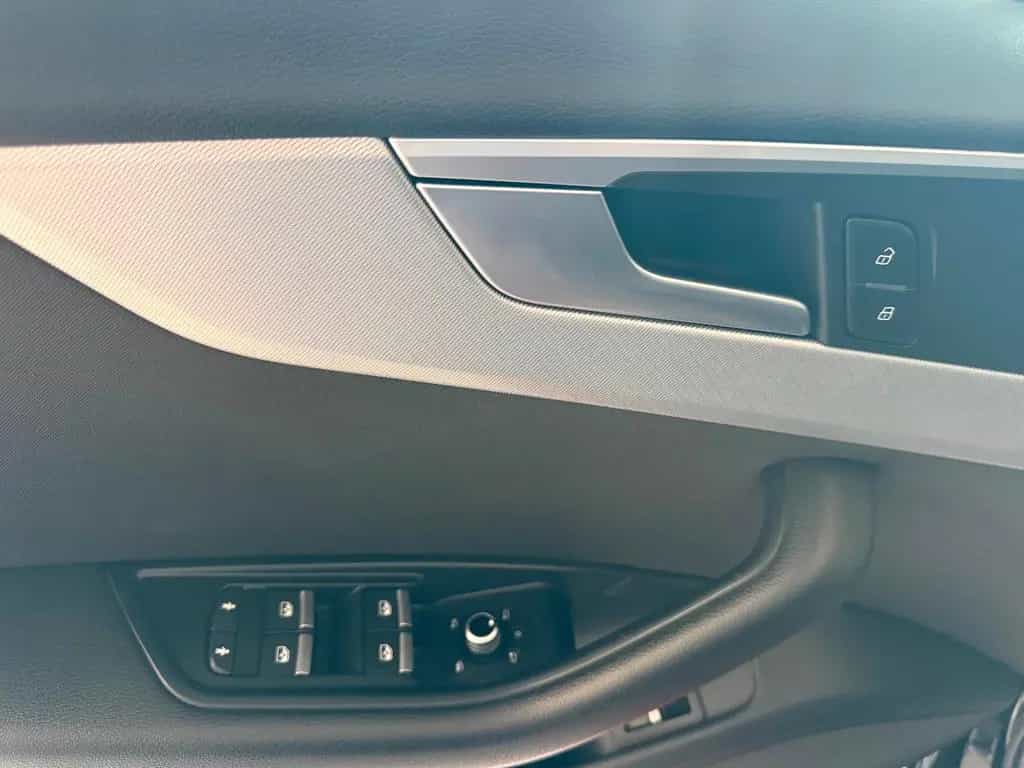 Audi A4 Avant SPORT*AHK*NAVI*SITZHEIZUNG 07/2017-photo-11