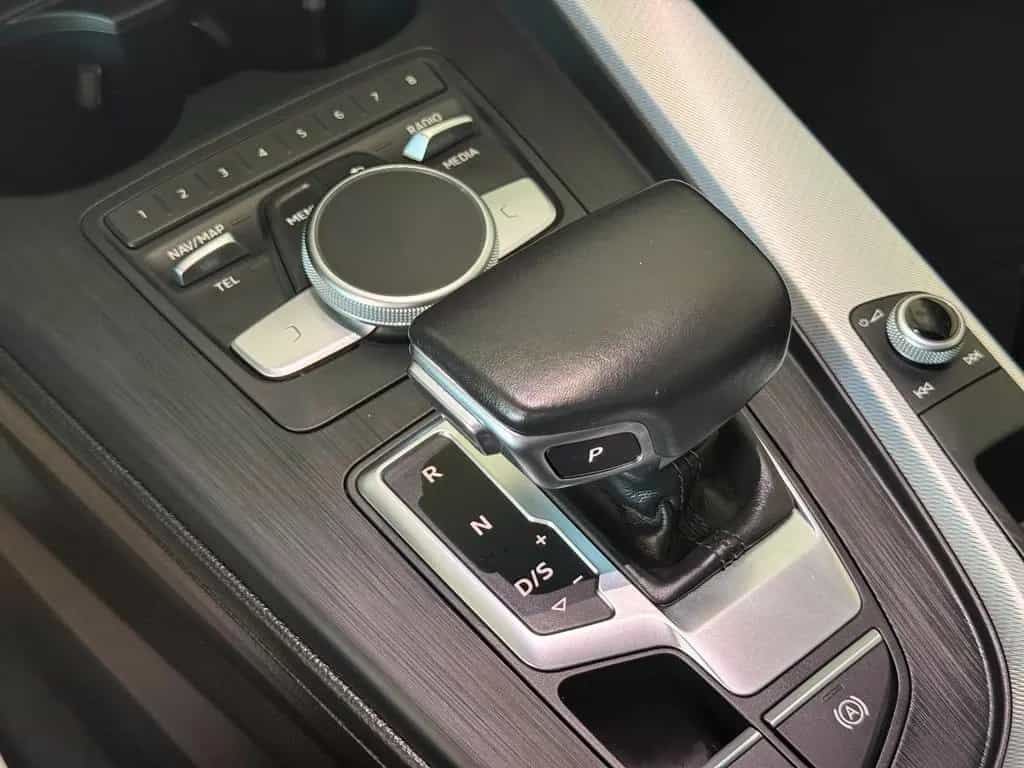 Audi A4 Avant SPORT*AHK*NAVI*SITZHEIZUNG 07/2017-photo-16