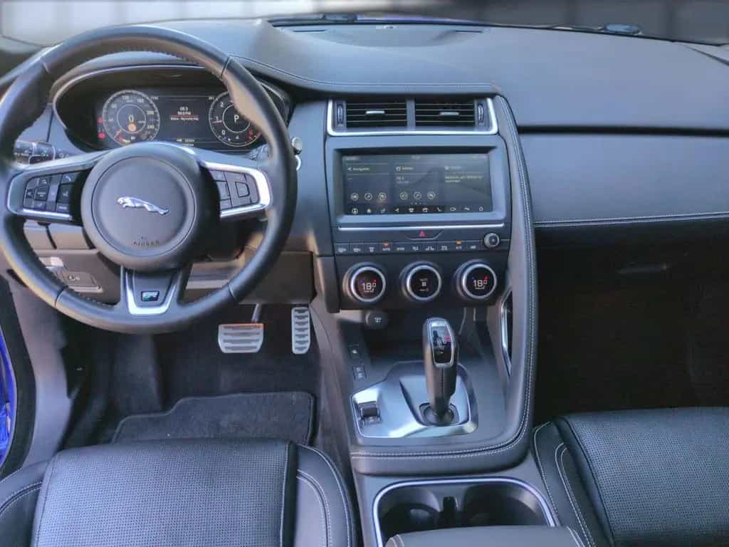 Jaguar E-Pace D180 R-Dynamic S AWD Panorama/Winter Navi 10/2019-photo-9