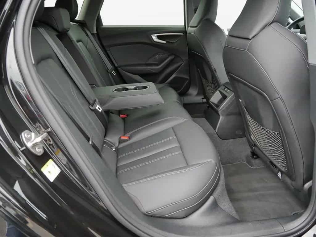 Audi A5 Avant TFSI quattro Business*LED*RFK*AHK*ACC 08/2025-photo-15