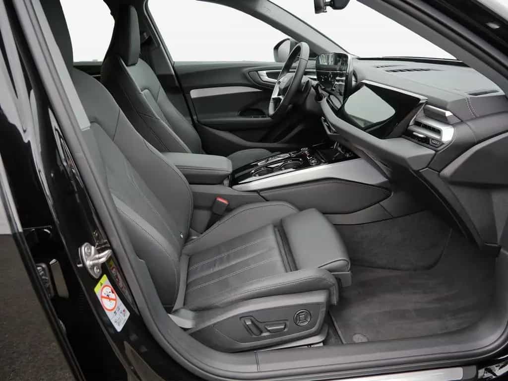 Audi A5 Avant TFSI quattro Business*LED*RFK*AHK*ACC 08/2025-photo-3