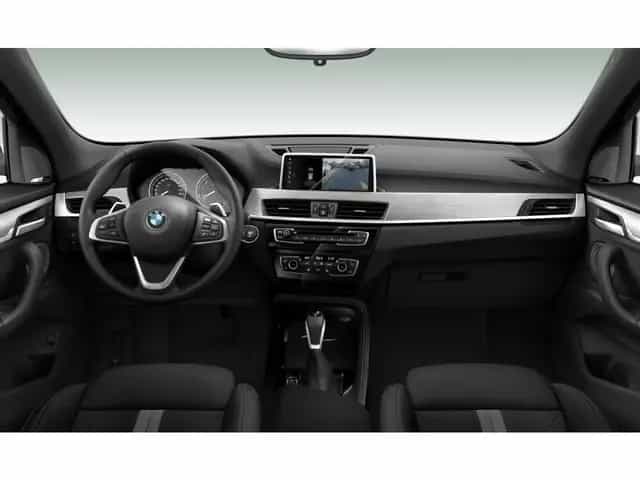 BMW X1 xDrive20i A Sport Line Navi Head Up Sport Aut 03/2018-photo-3