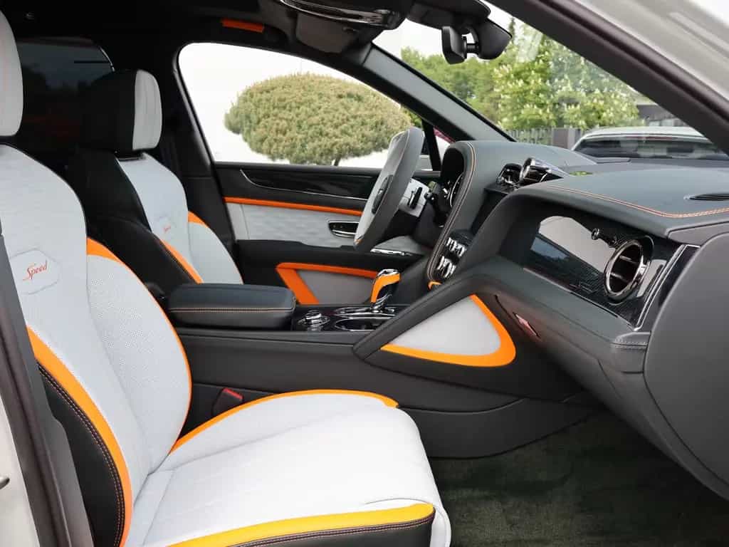 Bentley Bentayga Speed MULLINER Bespoke 1ofSpecification 05/2026-photo-31