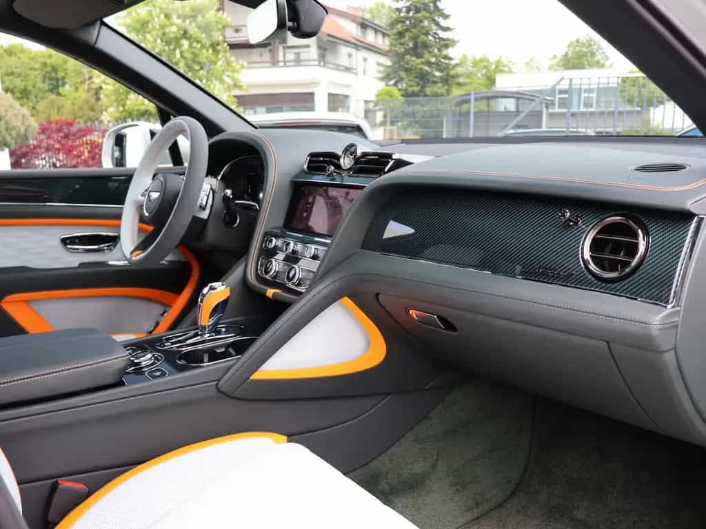 Bentley Bentayga Speed MULLINER Bespoke 1ofSpecification 05/2026-photo-32