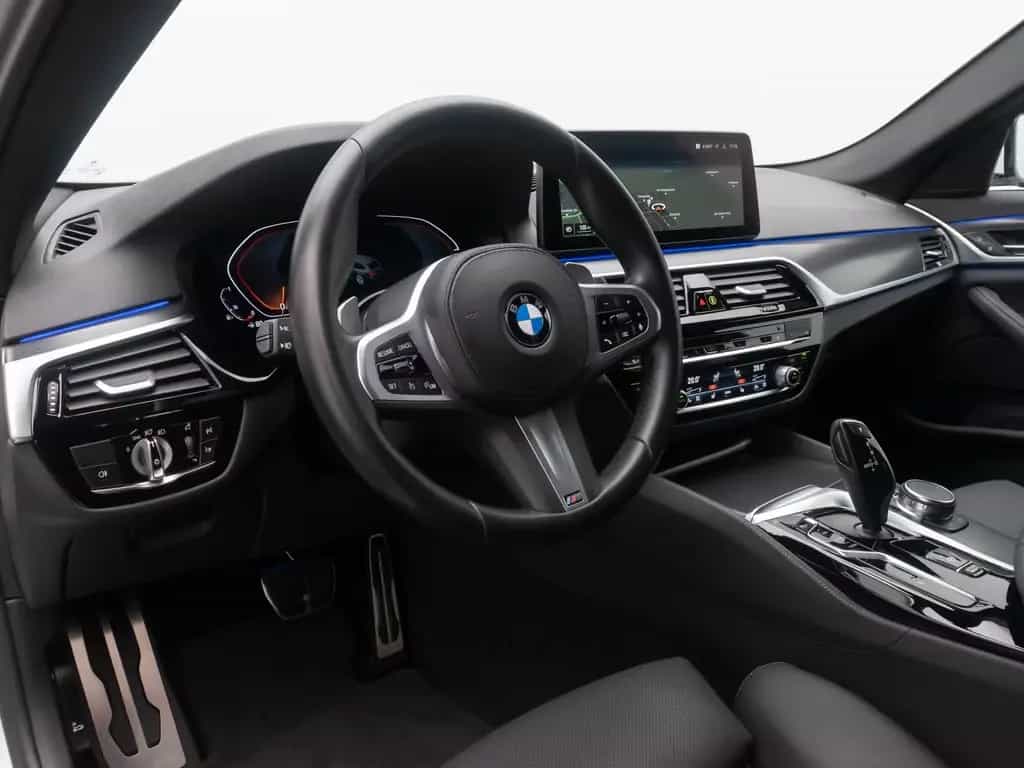 BMW 530 i M Sport Kamera HUD DAB Alarm HiFi 4xKlima 05/2023-photo-20