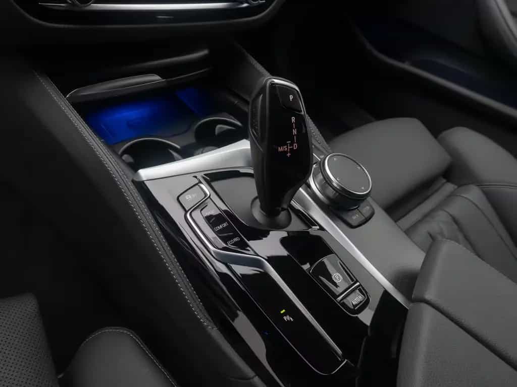 BMW 530 i M Sport Kamera HUD DAB Alarm HiFi 4xKlima 05/2023-photo-22