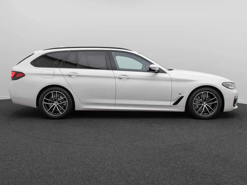 BMW 530 i M Sport Kamera HUD DAB Alarm HiFi 4xKlima 05/2023-photo-4