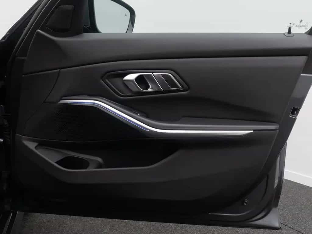 BMW 320 d xD Luxury Line GSD Kamera HiFi Alarm Sport 11/2021-photo-30