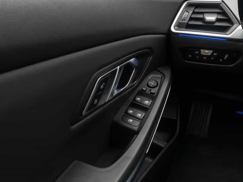 BMW 320 d xD Luxury Line GSD Kamera HiFi Alarm Sport 11/2021-photo-33