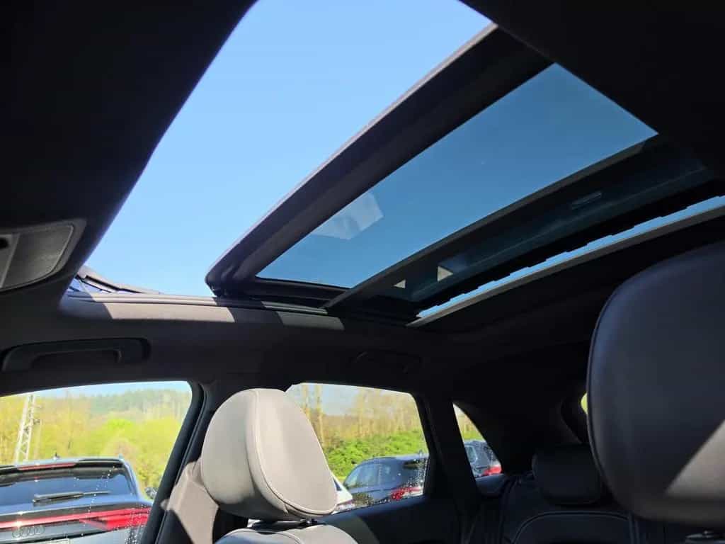 Audi Q3 sport quattro S Line Plus Panorama*AHK*Leder* 12/2015-photo-12
