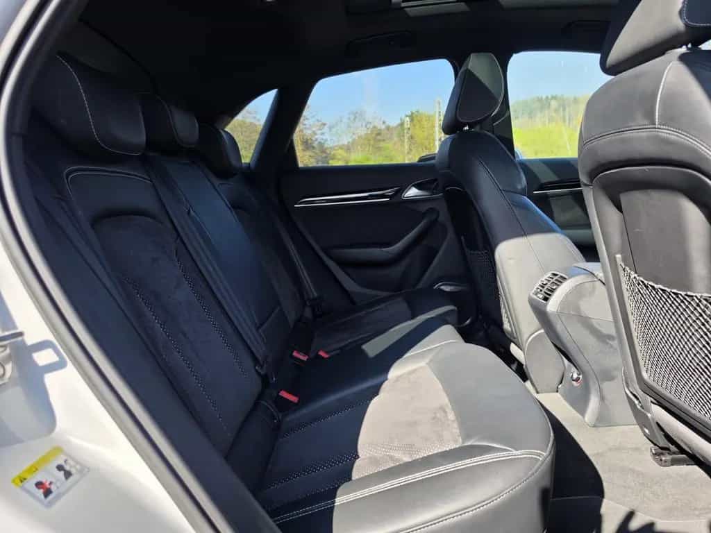 Audi Q3 sport quattro S Line Plus Panorama*AHK*Leder* 12/2015-photo-16