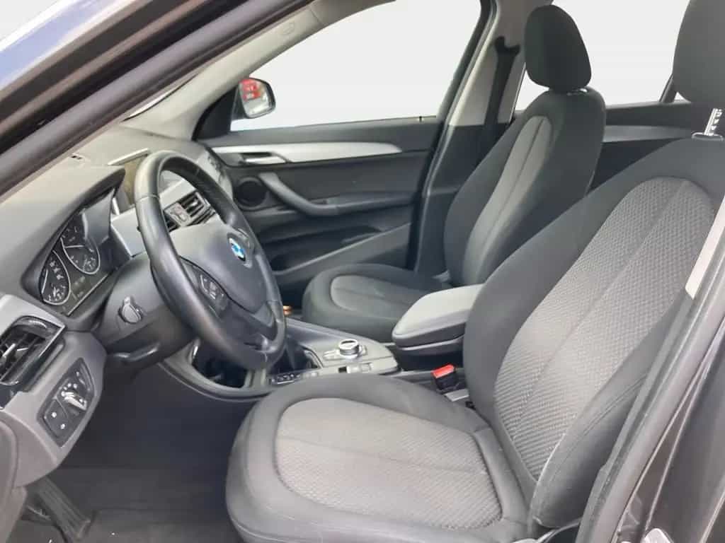 BMW X1 xDrive18d Aut. Advantage AHK+LED+Navi+Keyless 08/2017-photo-6