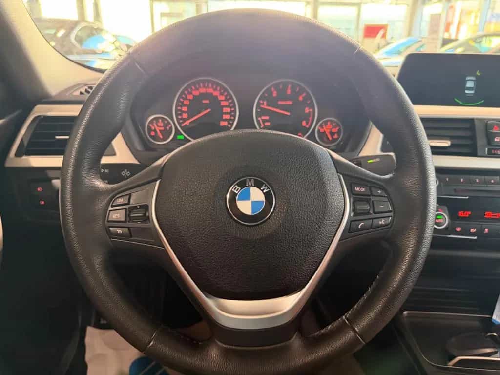 BMW 320 d*LED*NAVI*PDC*TEMPO*SHZ*MFL*BLUET*AUTOMATIK* 07/2018-photo-11