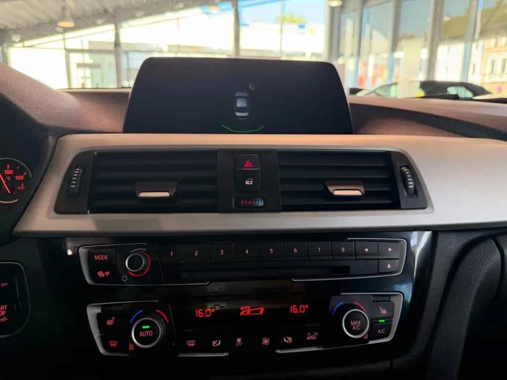 BMW 320 d*LED*NAVI*PDC*TEMPO*SHZ*MFL*BLUET*AUTOMATIK* 07/2018-photo-17