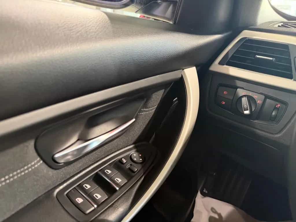 BMW 320 d*LED*NAVI*PDC*TEMPO*SHZ*MFL*BLUET*AUTOMATIK* 07/2018-photo-28