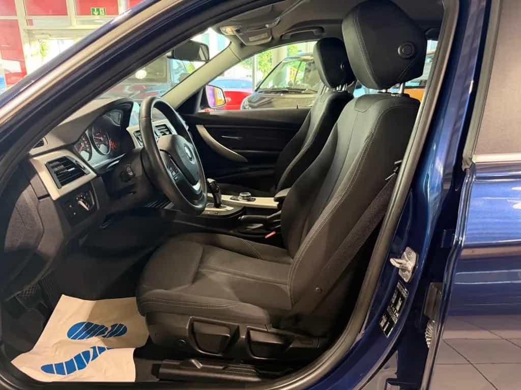 BMW 320 d*LED*NAVI*PDC*TEMPO*SHZ*MFL*BLUET*AUTOMATIK* 07/2018-photo-6