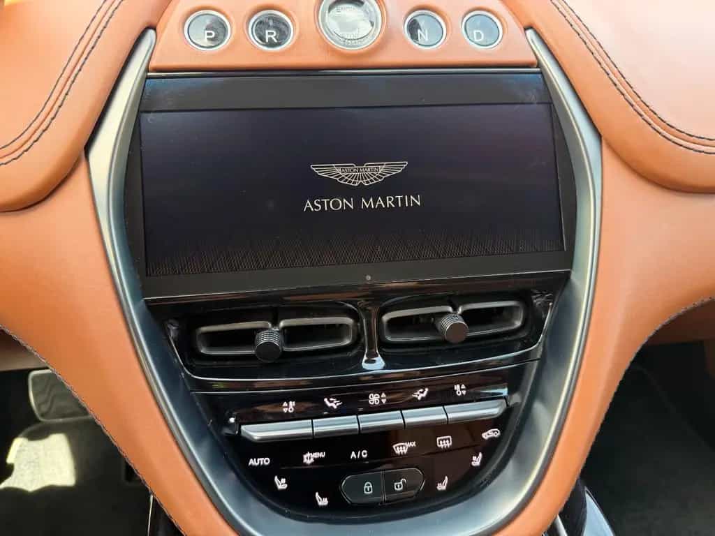 Aston Martin DBX ASTON MARTIN DBX 4.0 V8 05/2022-photo-10