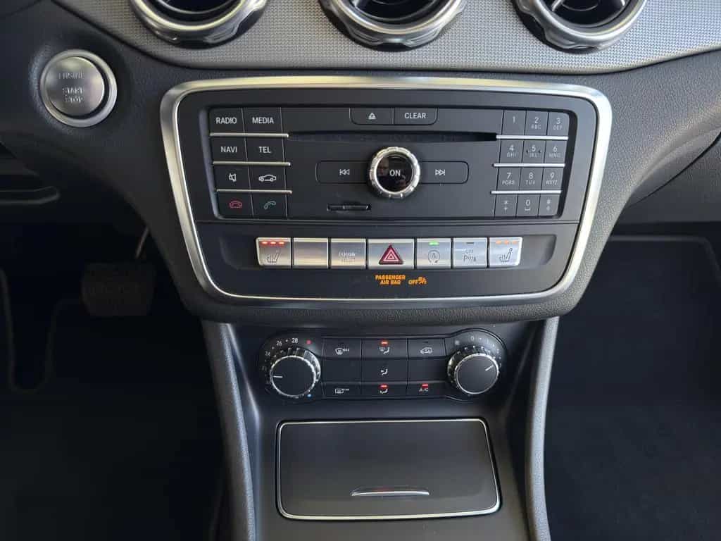 Mercedes-Benz GLA 200 Urban LED*PANO*SHZ*PDC 08/2017-photo-10
