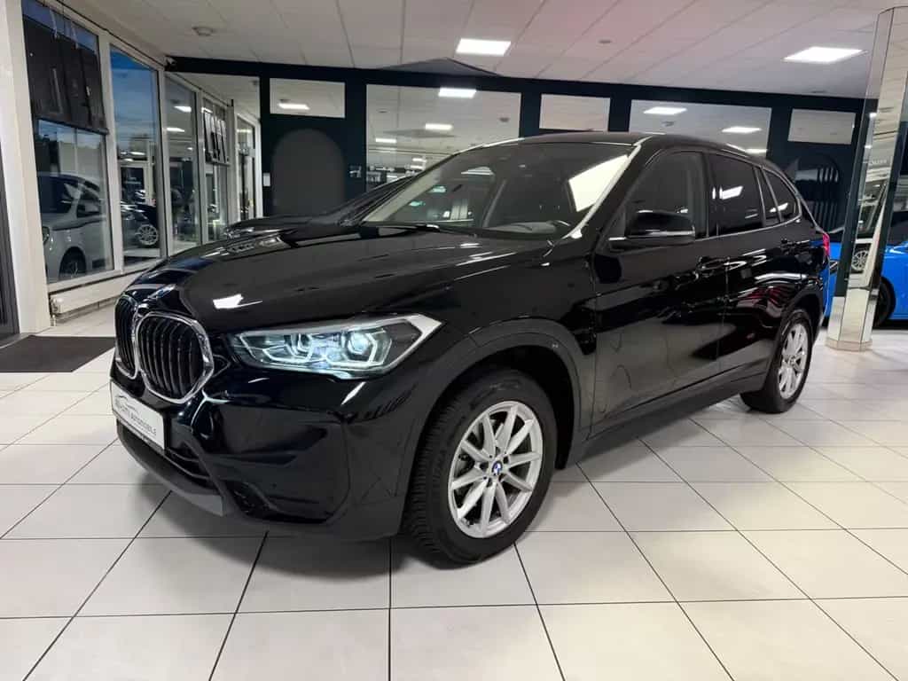 BMW X1 Advantage Navi LED SHZ PDC Keyless Go 02/2021-photo-0
